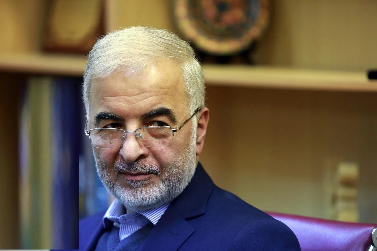 وزیر کشور راهی تهران شد
