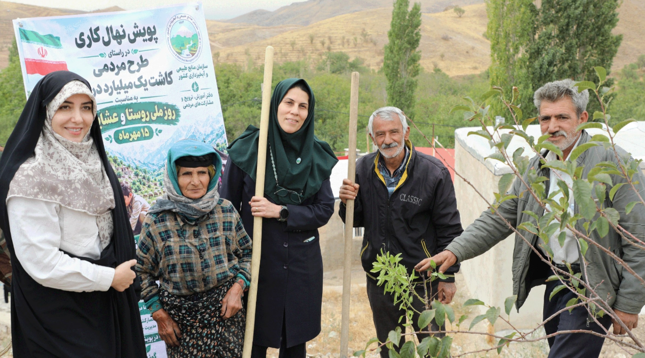 پویش نهال کاری در روستای الولک قزوین