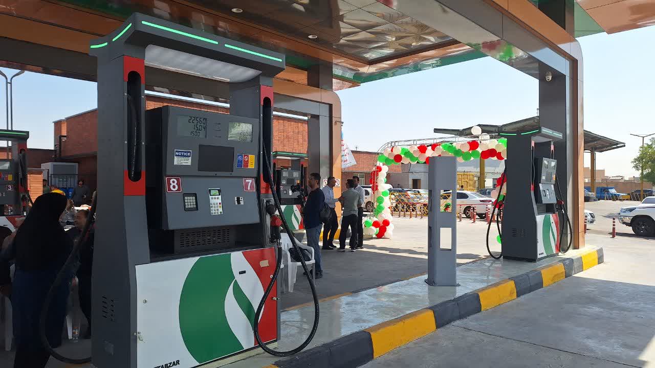 جایگاه پمپ بنزین در شهر محمودآباد افتتاج شد