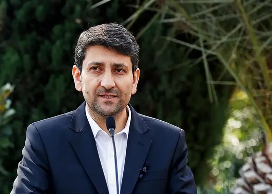 وزیر ارتباطات: دل‌نوشته‌های مردم برای رهبر شهید انقلاب در قالب کتاب منتشر می‌شود