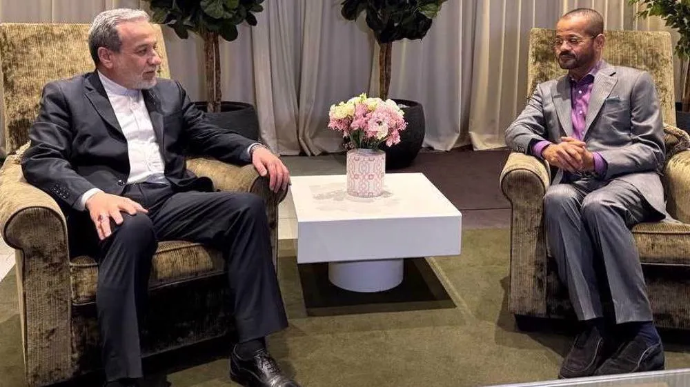Iran, Oman FMs meet ahead of third round of indirect nuclear talks with US