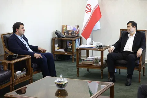 دیدار رئیس فدراسیون قایقرانی و روئینگ تاجیکستان با وزیر ورزش و جوانان