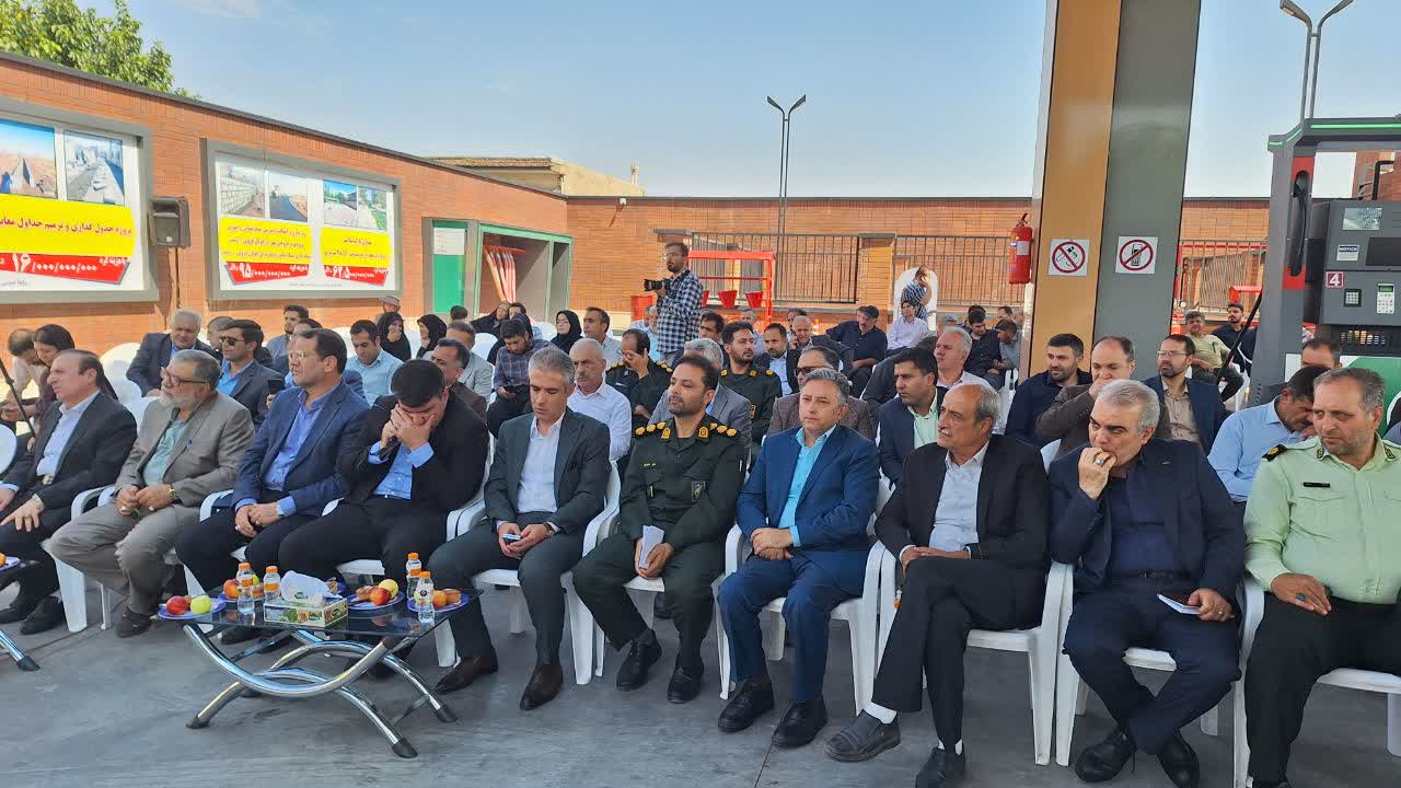 استاندار قزوین : توسعه قزوین در گرو وحدت و تلاش همه دستگاه‌های اجرایی است
