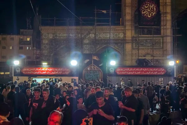 موکب آستان قدس رضوی در نجف اشرف
