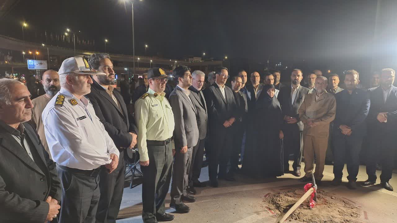 ساخت چپگرد غیر هم سطح میدان قدس شهر قزوین آغاز شد ساخت چپگرد غیر هم سطح میدان قدس شهر قزوین آغاز شد