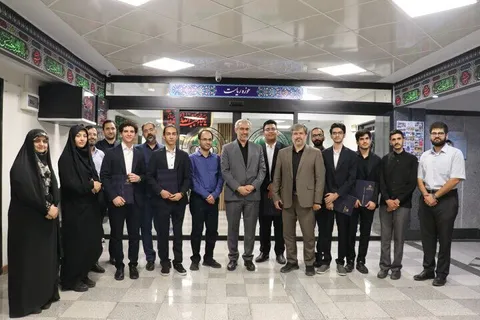 وزیر اقتصاد با اعضای تیم اعزامی المپیاد جهانی اقتصاد چین دیدار کرد