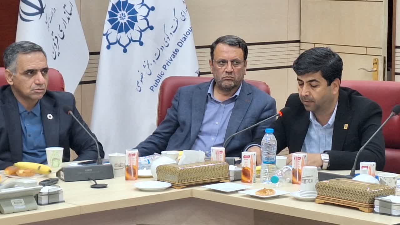 شرکت های خصولتی بایستی حسابهای بانکی خود را به استانهای محل استقرار کارخانه های خود منتقل کنند شرکت های خصولتی بایستی حسابهای بانکی خود را به استانهای محل استقرار کارخانه های خود منتقل کنند