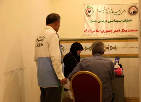 ارائه ۵۰ هزار خدمت پزشکی به زائران ایرانی در مکه و مدینه