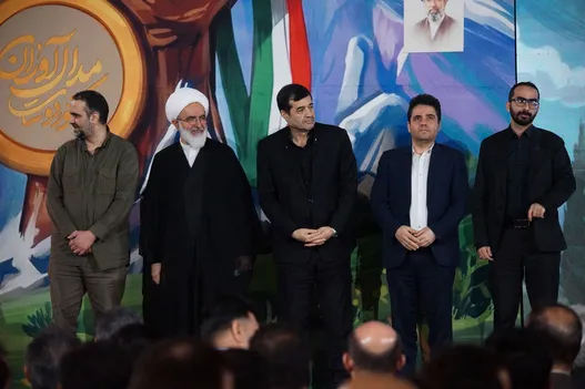 مدال‌آوران المپیادهای علمی و قهرمانان ورزشی در کشوردوست