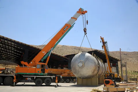 بارگیری نخستین تجهیز فوق‌سنگین بالای ۱۰۰ تن یک مجموعه اقتصادی برای صنعت نفت کشور