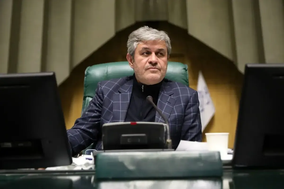 تاجگردون: لایحه بودجه ۱۴۰۵ انقباضی و سختگیرانه است