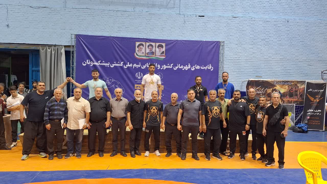 تیم تهران قهرمان مسابقات کشتی فرنگی پیش کسوتان کشور شد تیم تهران قهرمان مسابقات کشتی فرنگی پیش کسوتان کشور شد