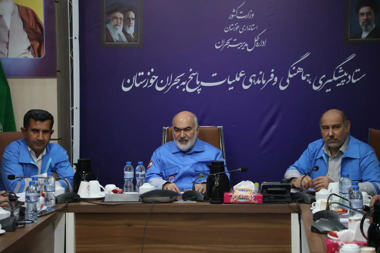 استاندار: خوزستان باید برای بحران‌های طبیعی و شرایط جنگی آمادگی صددرصدی داشته باشد / شناسایی ۳۵ نقطه خطرخیز تجمع آب در اهواز