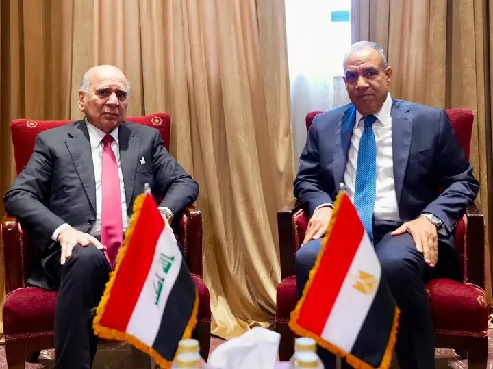 وزیران خارجه مصر و عراق بر اولویت دیپلماسی تأکید کردند