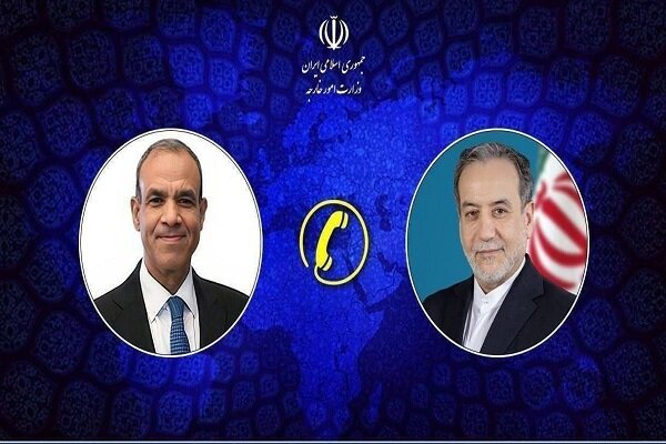 وزير الخارجية الايراني يجري محادثات هاتفية مع نظيره المصري وزير الخارجية الايراني يجري محادثات هاتفية مع نظيره المصري