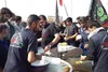 استقرار مواکب و ایستگاه‌های صلواتی در کنار پارکینگ های مهران