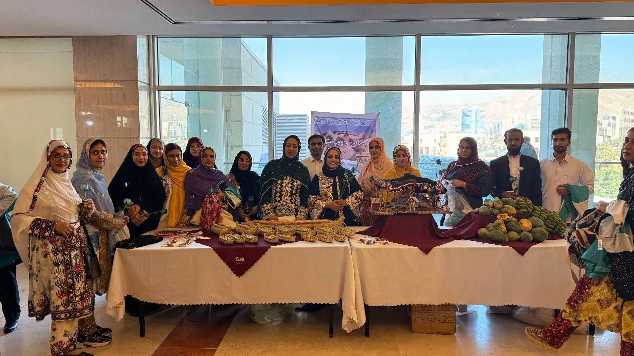 برپایی نمایشگاه صنایع دستی و گردشگری سیستان و بلوچستان در حاشیه جشنواره اتفاق ۵