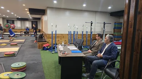 بازدید مدیرکل ورزش و جوانان خراسان رضوی از اردوی تیم ملی وزنه‌برداری بانوان/پیگیری وضعیت ریحانه کریمی