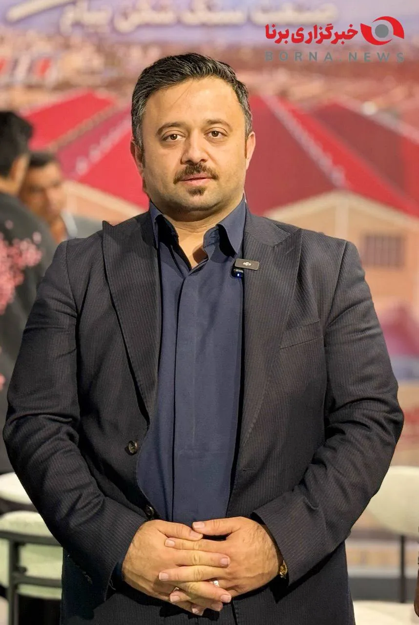 گفتگوی برنا با امیر هوشنگ جهانشاهی سرپرست اداره صنعت، معدن و تجارت شهرستان قدس در حاشیه اختتامییه بیستمین نمایشگاه بین‌المللی معدن، صنایع معدنی، ماشین‌آلات و تجهیزات معدن، راهسازی و صنایع وابسته