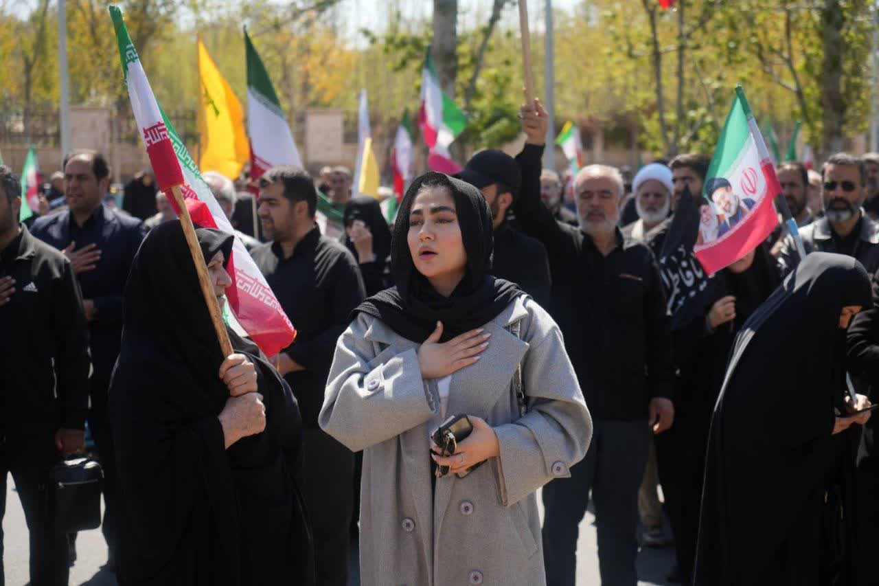 البرز، یکپارچه در سوگ رهبر فقید/ راه شهید آیت‌الله خامنه‌ای در مسیر خدمت و پایداری ادامه دارد