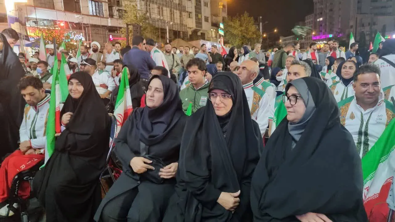 حضور فریبا محمدیان در مراسم بدرقه کاروان «جان‌فدایان ایران قوی»