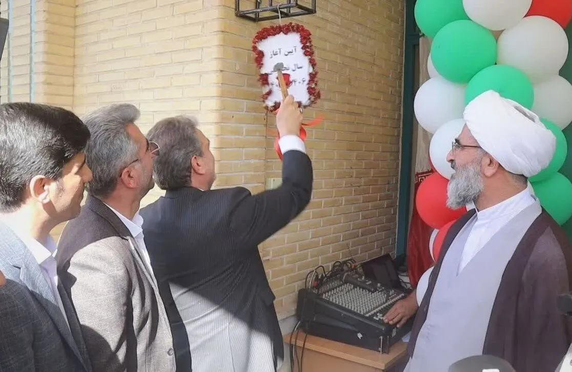 زنگ مهر در سمنان با ۱۲۷ هزار دانش‌آموز زده شد