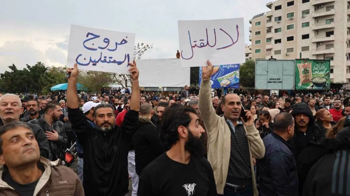 HTS forces open fire on peaceful Alawite protesters in another act of sectarian violence