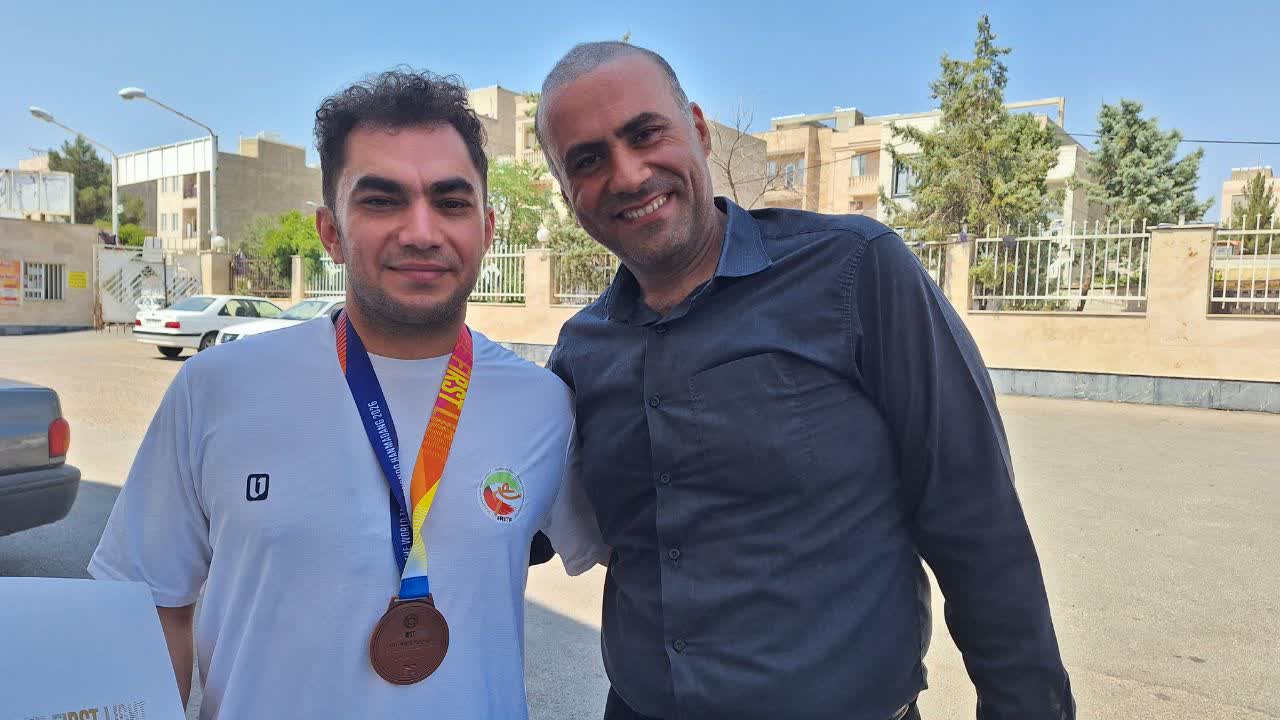 برای کسب مدال برنز جهان ۴۵۰ میلیون تومان هزینه کردم؛ حمایت مسئولان تنها خواسته من است برای کسب مدال برنز جهان ۴۵۰ میلیون تومان هزینه کردم؛ حمایت مسئولان تنها خواسته من است