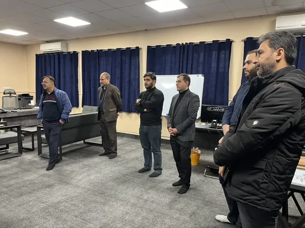 بازدید امیر زارعی، سرپرست اداره کل ورزش و جوانان خراسان رضوی از &laquo;قرارگاه امام شهید&raquo; در خانه جوان