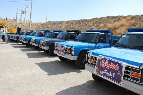 ۷۵ دستگاه ماشین‌آلات عمرانی به دهیاری‌های چهارمحال‌وبختیاری واگذار شد