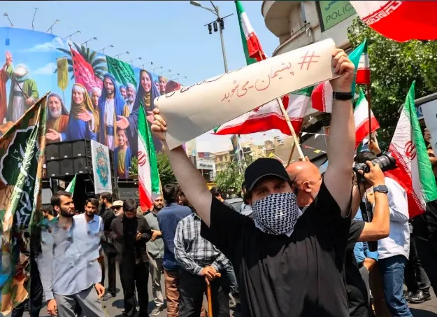 مرور چهل روز میدان‌داری مردم  در «روایت نصر»