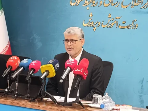 تاکید بر بازگشایی حضوری مدارس از اول مهرماه/ ساماندهی نیروی انسانی اولویت پروژه مهر است