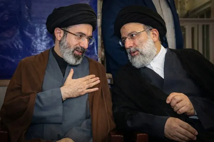 رسالة القائد الأعلى للثورة الإسلامية بمناسبة الذكرى السنوية لاستشهاد الشهيد رئیسی