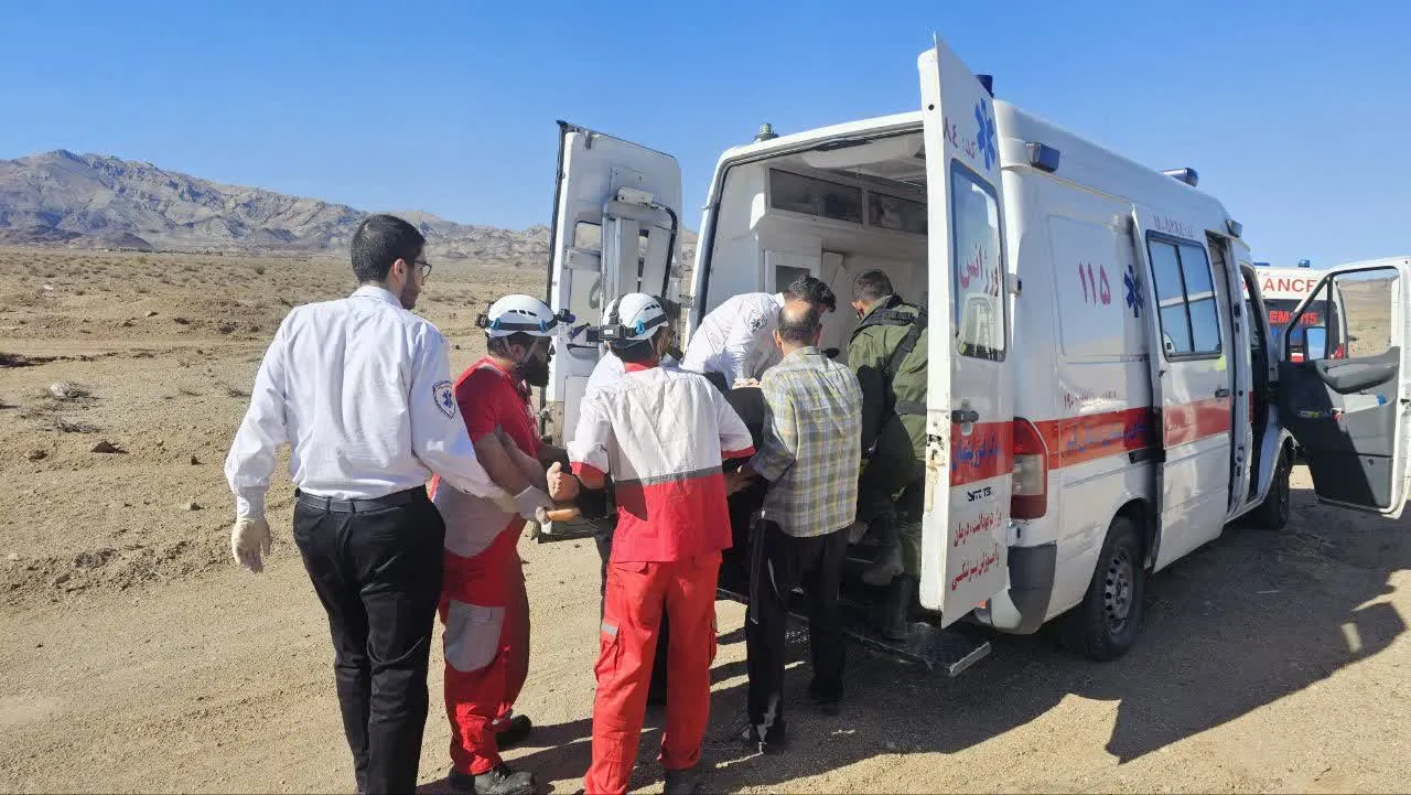 ارائه خدمات به ۱۶۳ مجروح جنگ توسط اورژانس قم/۱۷ نفر خانم و ۱۳ نفر شیرخوار و کودک بودند