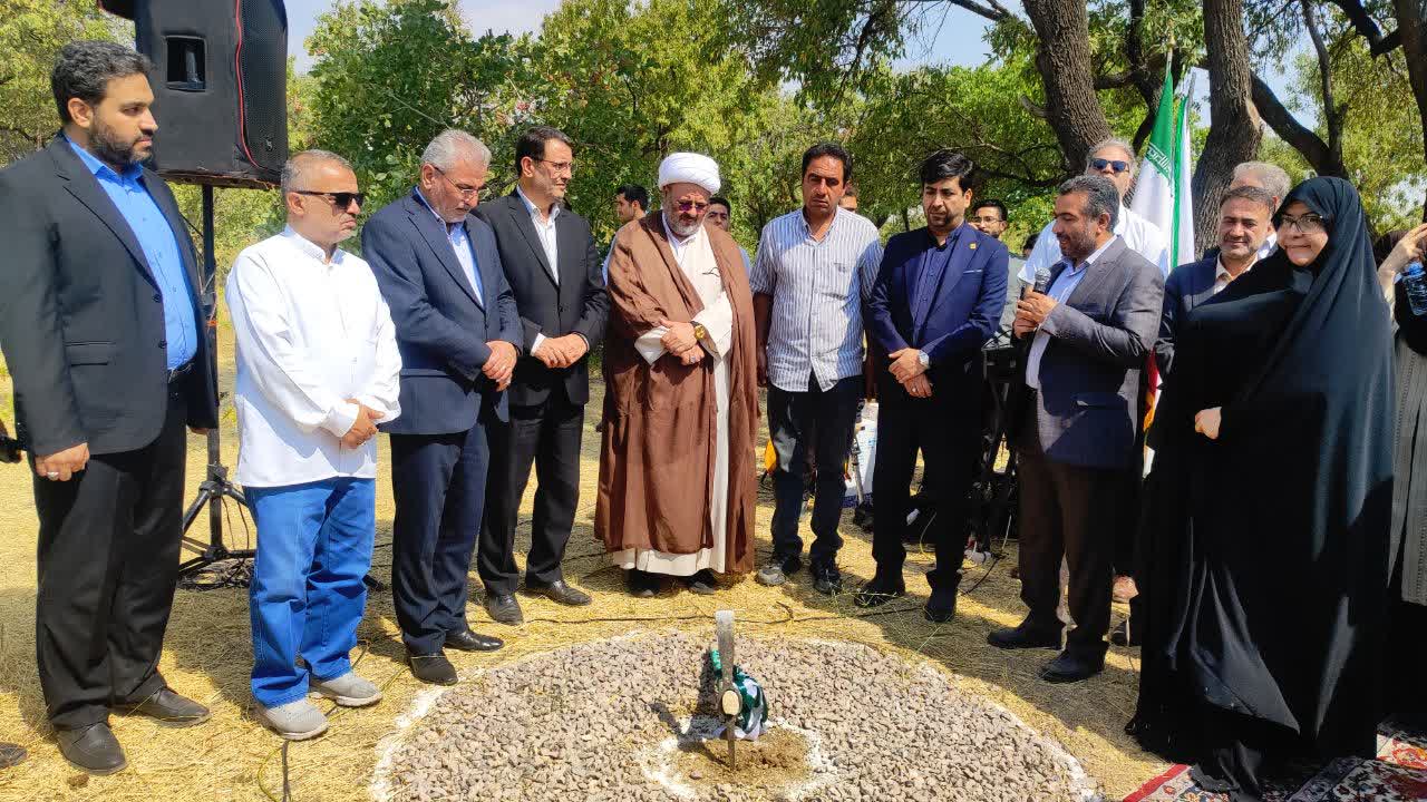 کلنگ باغ‌پارک ۱۸ هکتاری در باغستان سنتی قزوین به زمین خورد