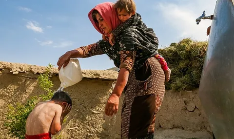 دولت حق بیمه مادران دارای ۳ فرزند را تقبل کرد