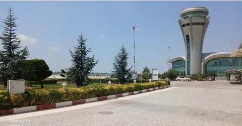 استاندار مازندران : بهسازی و ترمیم باند فرودگاه شهدای ساری با نظارت ویژه و سرعت مطلوب ادامه دارد و به پیشرفت ۶۰ درصدی رسیده است