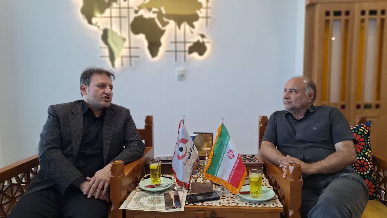 رسانهها در جنگ ترکیبی باید پرچمدار انسجام ملی باشند رسانهها در جنگ ترکیبی باید پرچمدار انسجام ملی باشند