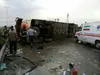 مصدومیت ۱۵ نفر در واژگونی اتوبوس شاهین‌ شهر