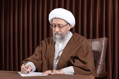 آملی لاریجانی: دشمن همان اشتباه محاسباتی بعثی‌ها را تکرار کرد