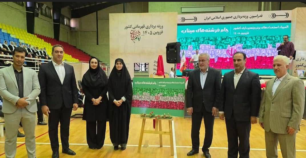 دختران وزنه‌بردار ایران در رقابتهای آسیایی توانمندی وعزم و اراده خود را بخوبی نشان داده اند