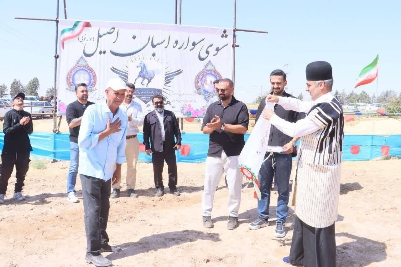 همایش شوی سواره در شهر اقبالیه برگزار شد همایش شوی سواره در شهر اقبالیه برگزار شد