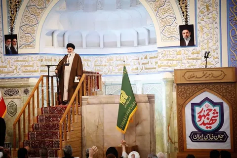 آیت‌ا… علم‌الهدی: حق مردم است که نگران وحدت نگاه میدان جهاد و دیپلماسی باشند/
در عرصه تصمیم گیری کشور خائن وجود ندارد