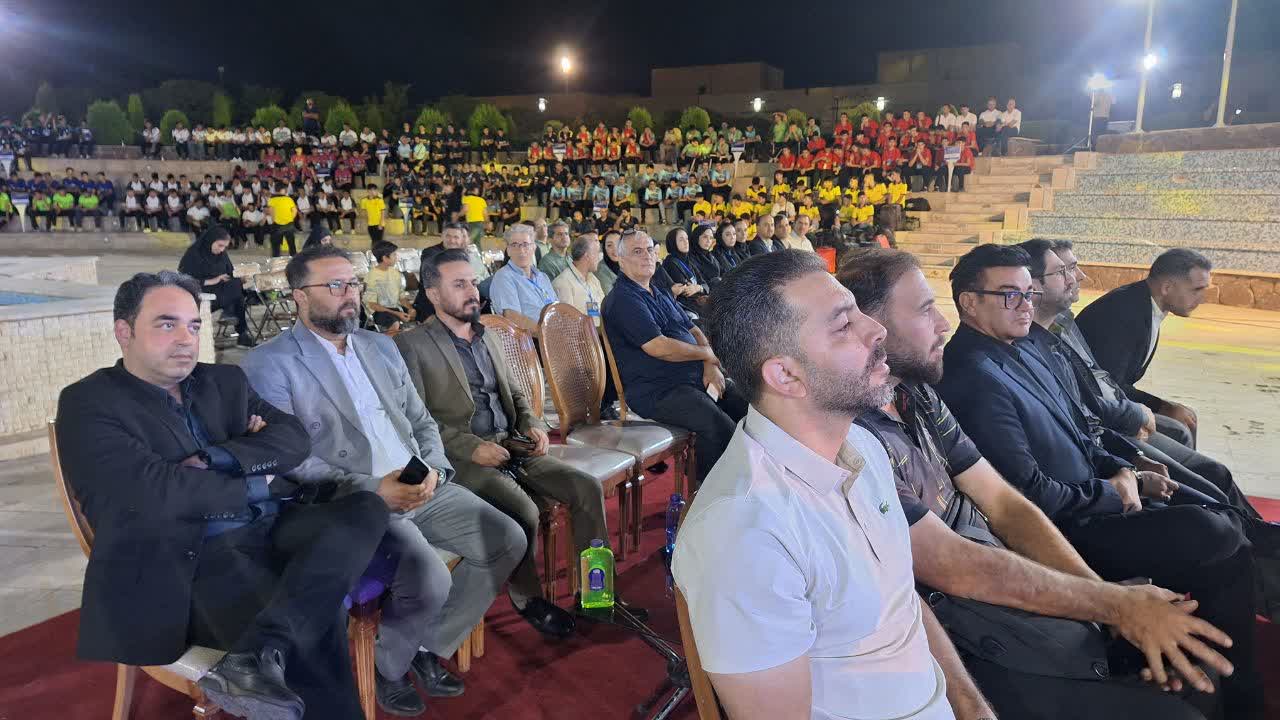 استعداد را نمی توان با متر اندازه گرفت /در جشنواره اوج بدنبال شناسایی آینده سازان والیبال هستیم 