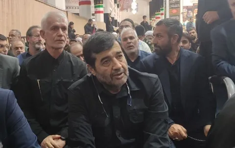 حضور وزیر ورزش و جوانان در مراسم بزرگداشت رهبر شهید