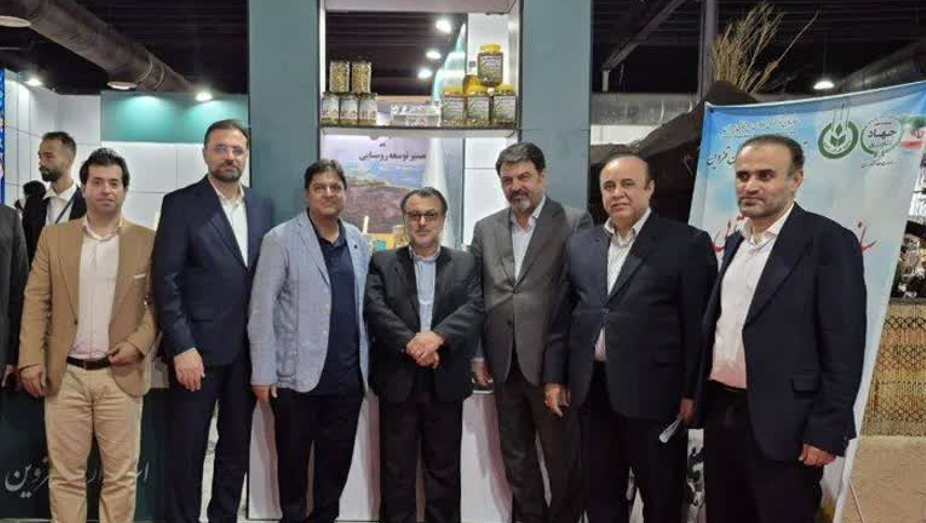 بازدید مدیرکل صمت قزوین و مدیرعامل شرکت شهرکهای صنعتی استان از نمایشگاه بینالمللی لوازم خانگی تهران بازدید مدیرکل صمت قزوین و مدیرعامل شرکت شهرکهای صنعتی استان از نمایشگاه بینالمللی لوازم خانگی تهران