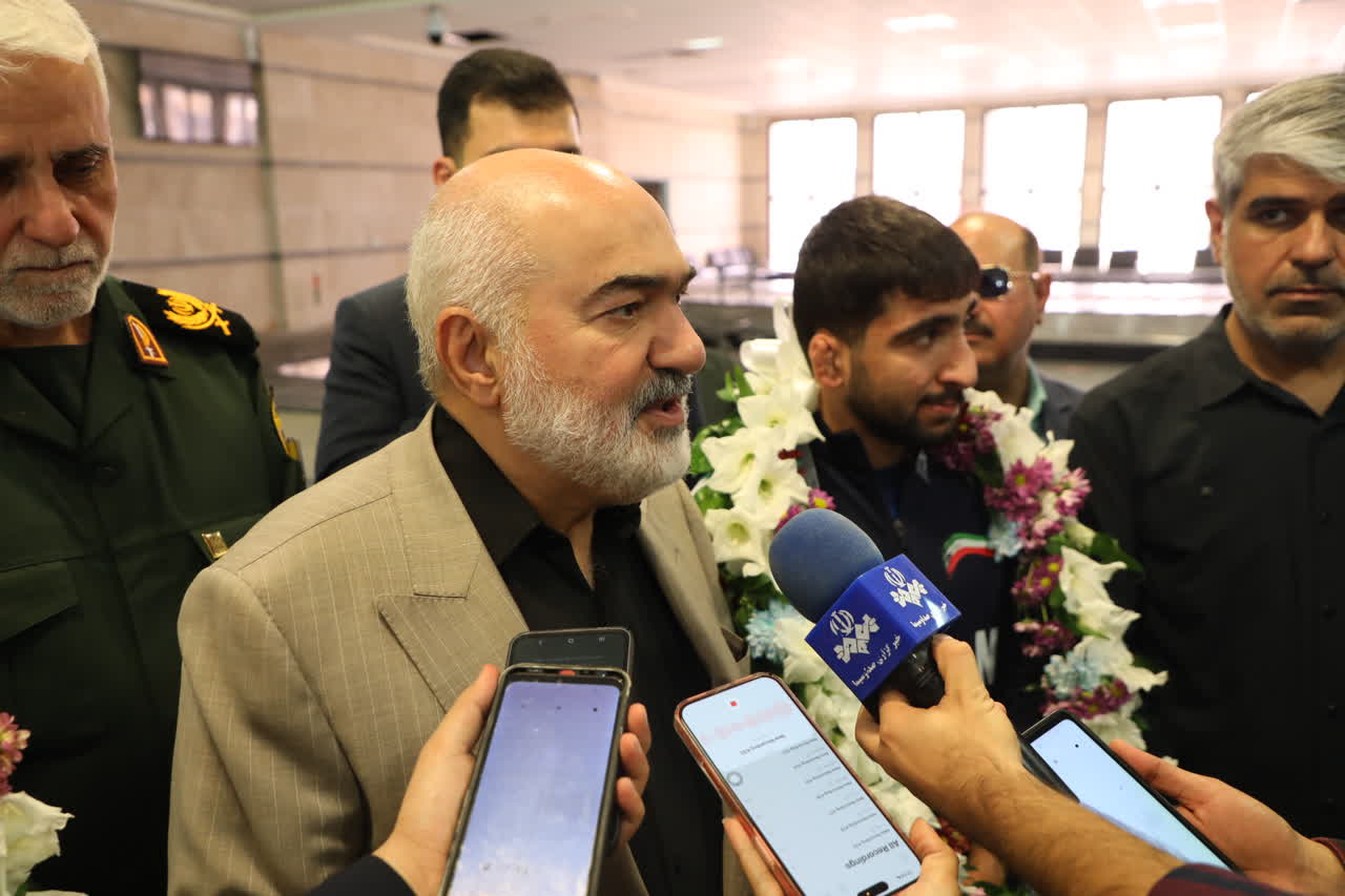 استقبال از دلاورمردان تاریخ‌ساز کشتی فرنگی خوزستان با حضور استاندار / موالی‌زاده: خوزستان مهد کشتی فرنگی ایران است / حمایت از ورزشکاران بیشتر خواهد شد