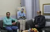دیدار رئیس و اعضای هیئت‌مدیره انجمن صنفی کارفرمایی مطبوعات و رسانه‌های هرمزگان با خانواده زنده‌یاد سعید دانشور