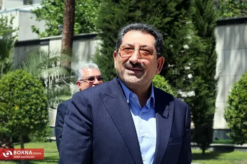 وزیر صمت: با اعمال سیاست‌های هدفمند، امکان ایجاد انحصار در کالا‌ها کاهش پیدا کرده است/ رئیس‌جمهور در روز‌های جنگ شخصا مدیریت کشور را به عهده داشت