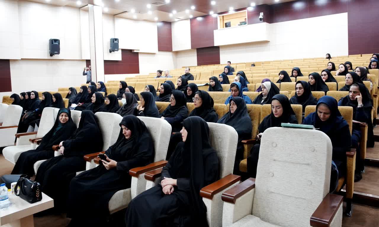 برگزاری همایش تخصصی« مهربانو، سفیران انرژِی» در قزوین برگزاری همایش تخصصی« مهربانو، سفیران انرژِی» در قزوین